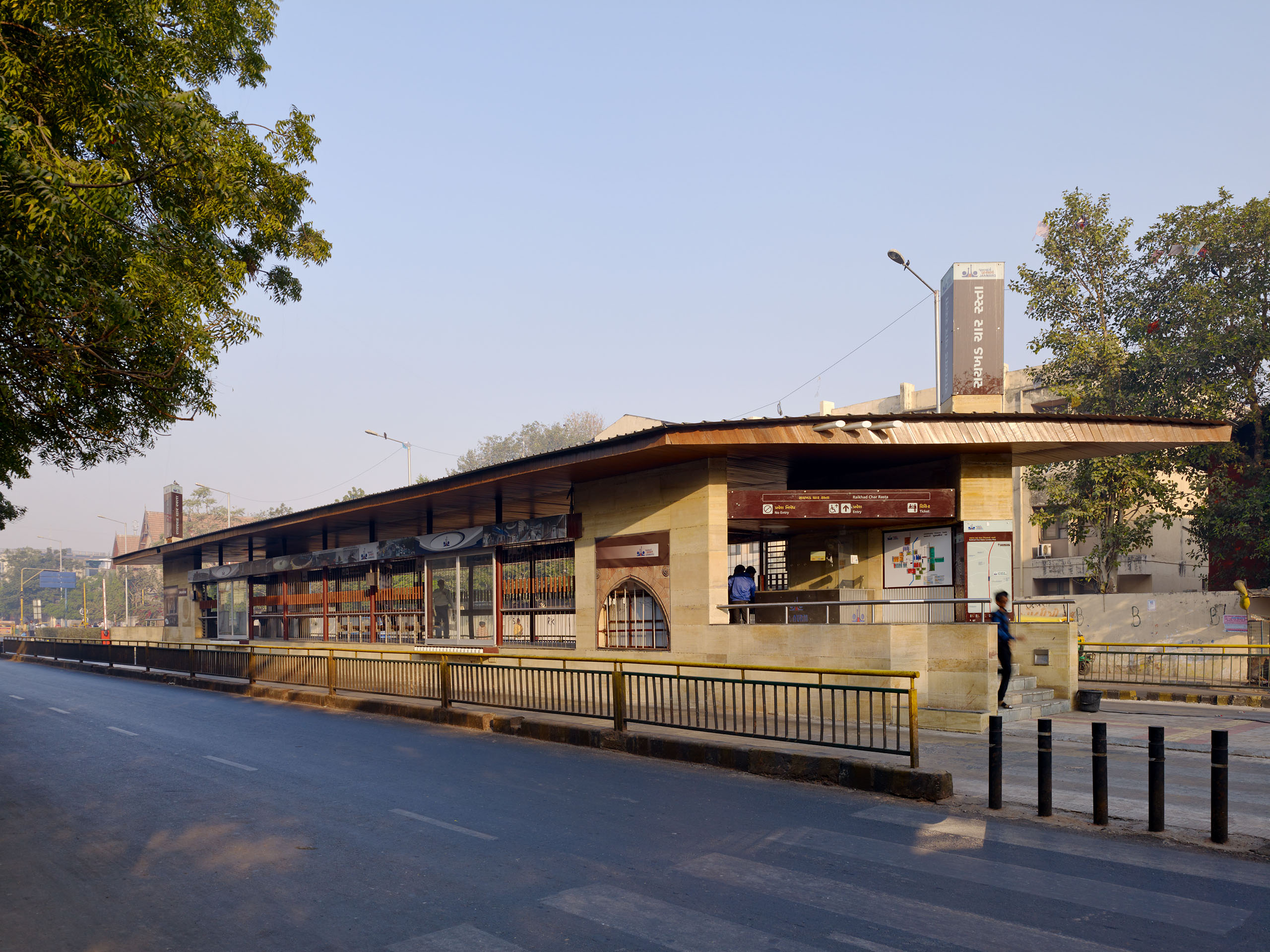 E14492 Alpa 042513 j2560